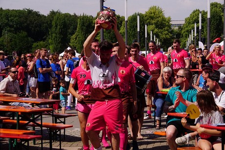 Com Together Cup